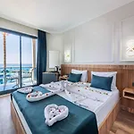 Eflina Hotel